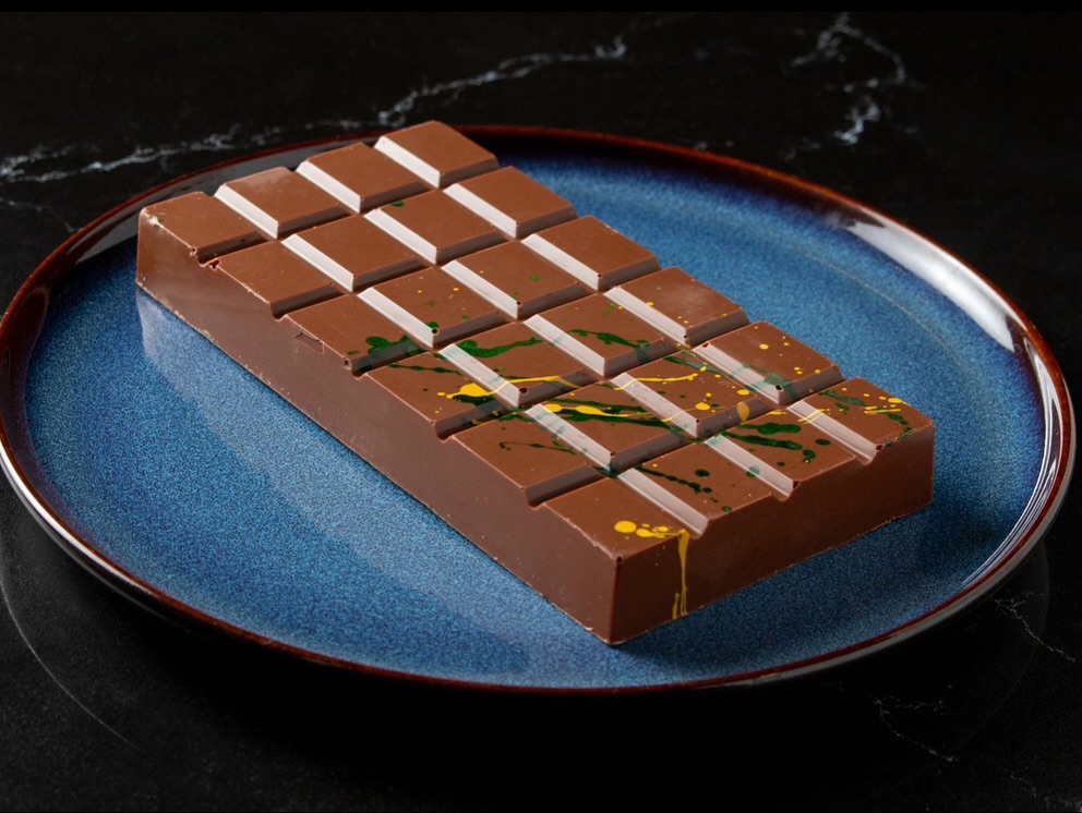 Id Eclair dubai chocolate bar