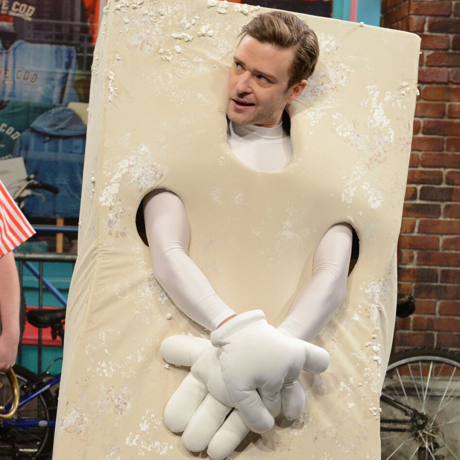 50 Years of SNL’s Funniest Food Moments, From Schweddy Balls to Veganville