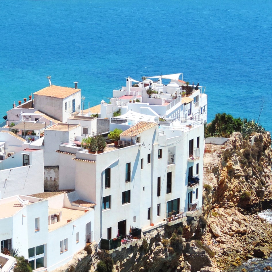 Discover the New Side of Ibiza: A Haven for Wellness, Mindfulness, and Plant-Based Food